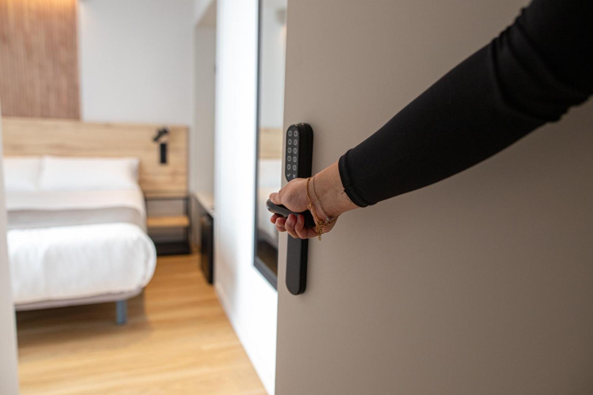 Aila II Hotel Boutique By Singularstays - Digital Access Burjassot Luaran gambar